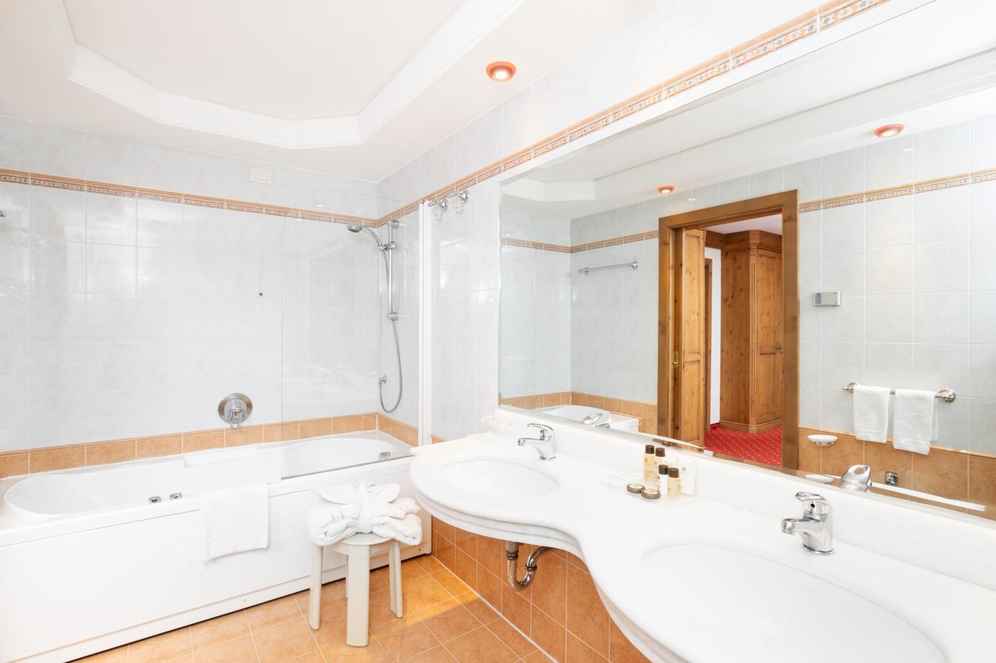Chalet Barbara アラッバ エクステリア 写真